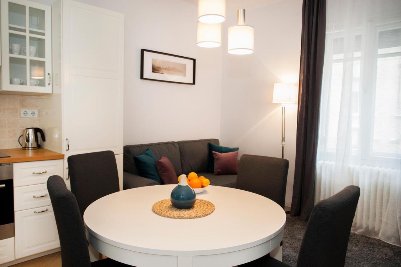 Christine-2 Bedrooms In The Downtown Apartman